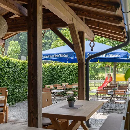 Liebe Heimat Aparthotel 4*