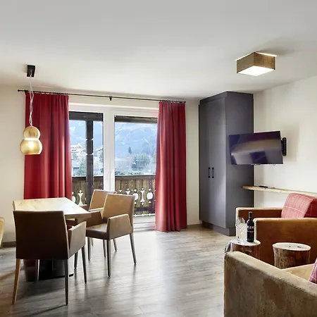 Liebe Heimat 4*