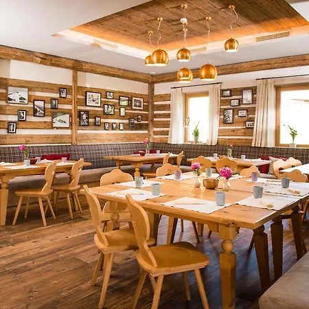 Liebe Heimat Hotel apartamentowy Saalbach-Hinterglemm