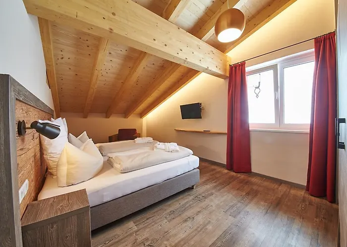 Liebe Heimat Apartahotel 4*